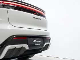 Porsche Macan (2026) thumbnail 19