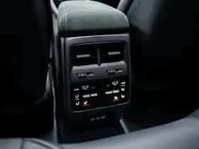 Porsche Macan (2026) thumbnail 32
