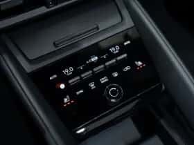 Porsche Macan (2026) thumbnail 44