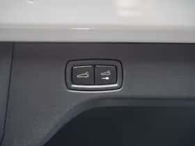 Porsche Macan (2026) thumbnail 46