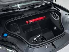 Porsche Macan (2026) thumbnail 47