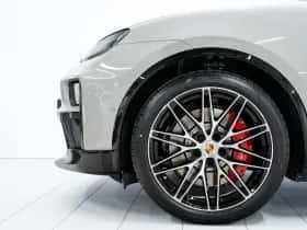 Porsche Macan (2026) thumbnail 6
