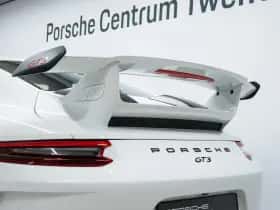 Porsche 911 (2017) thumbnail 21