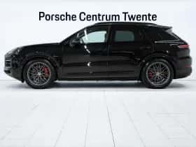 Porsche Cayenne (2024) thumbnail 5