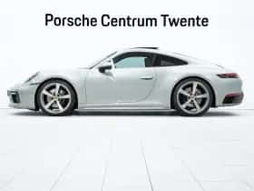 Porsche 911 (2021) thumbnail 5