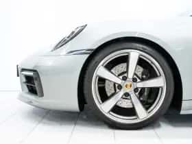 Porsche 911 (2021) thumbnail 6