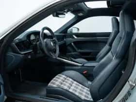 Porsche 911 (2021) thumbnail 7