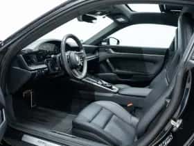 Porsche 911 (2024) thumbnail 7