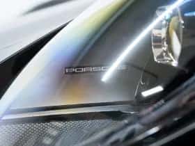 Porsche 911 (2023) thumbnail 12