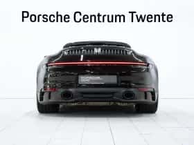 Porsche 911 (2023) thumbnail 4