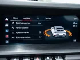 Porsche 911 (2023) thumbnail 40