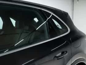 Porsche Cayenne (2023) thumbnail 13