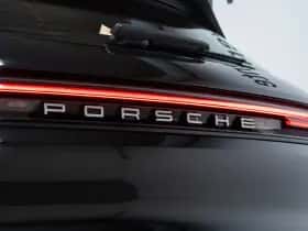 Porsche Cayenne (2023) thumbnail 16