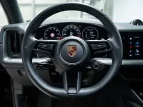 Porsche Cayenne (2023) thumbnail 19