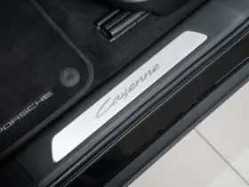 Porsche Cayenne (2023) thumbnail 20