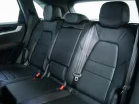 Porsche Cayenne (2023) thumbnail 27