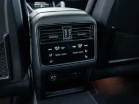 Porsche Cayenne (2023) thumbnail 28