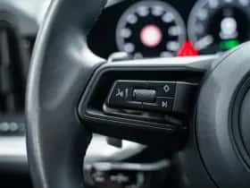 Porsche Cayenne (2023) thumbnail 31