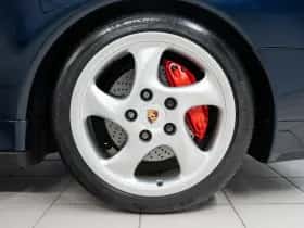 Porsche 911 (1995) thumbnail 8