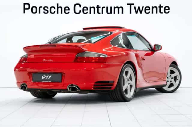 Porsche 911 (2001) thumbnail 3