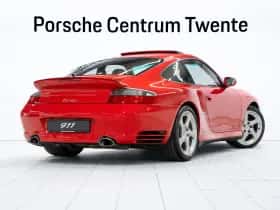 Porsche 911 (2001) thumbnail 3