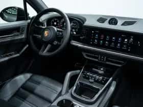 Porsche Cayenne (2024) thumbnail 30