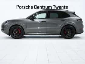 Porsche Cayenne (2024) thumbnail 5
