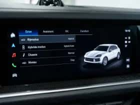 Porsche Cayenne (2024) thumbnail 43
