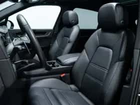 Porsche Cayenne (2024) thumbnail 8