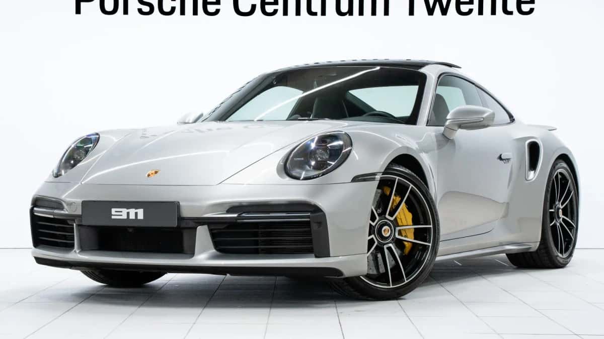 Porsche 911 (2021) — foto 1