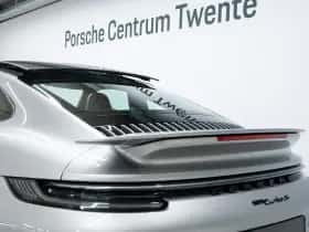 Porsche 911 (2021) thumbnail 18