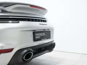 Porsche 911 (2021) thumbnail 20