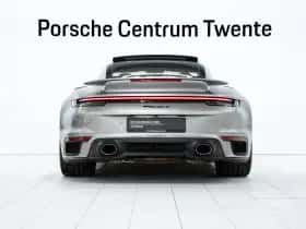 Porsche 911 (2021) thumbnail 4
