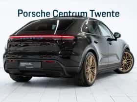 Porsche Macan (2025) thumbnail 3