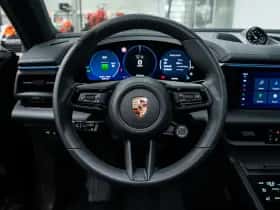 Porsche Macan (2025) thumbnail 23
