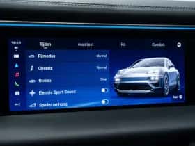 Porsche Macan (2025) thumbnail 40