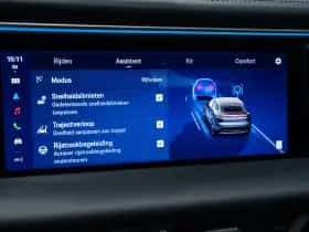 Porsche Macan (2025) thumbnail 41
