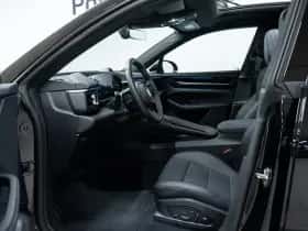 Porsche Macan (2025) thumbnail 7