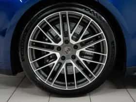 Porsche Panamera (2024) thumbnail 10