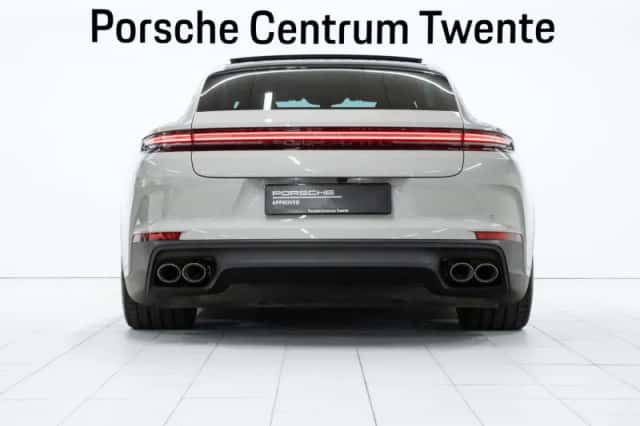 Porsche Panamera (2025) thumbnail 4