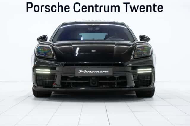 Porsche Panamera (2024) thumbnail 2