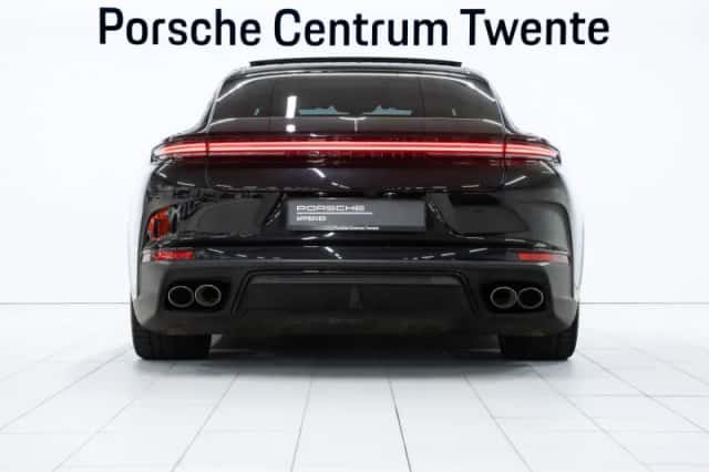 Porsche Panamera (2024) thumbnail 4