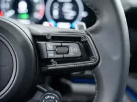 Porsche Panamera (2024) thumbnail 35