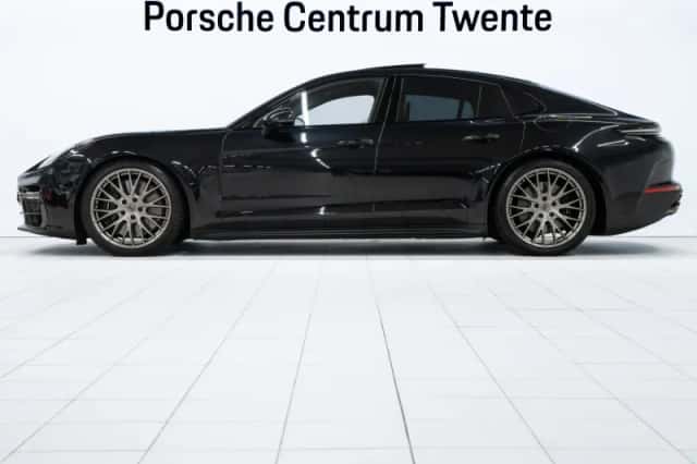 Porsche Panamera (2024) thumbnail 5