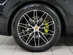 Porsche Cayenne (2024) thumbnail 11