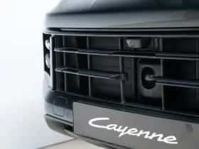 Porsche Cayenne (2024) thumbnail 13
