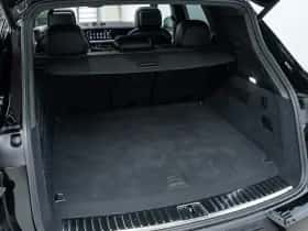 Porsche Cayenne (2024) thumbnail 51