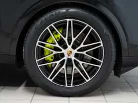 Porsche Cayenne (2024) thumbnail 9