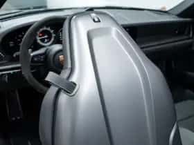 Porsche 911 (2023) thumbnail 31