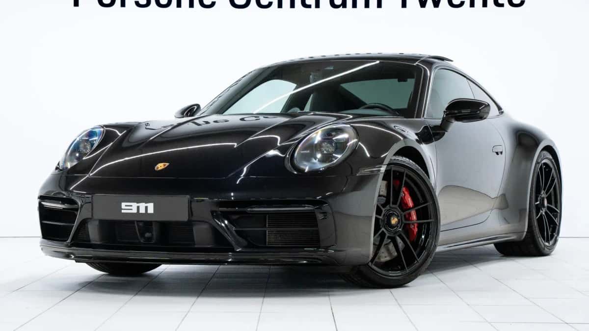 Porsche 911 (2022) — foto 1
